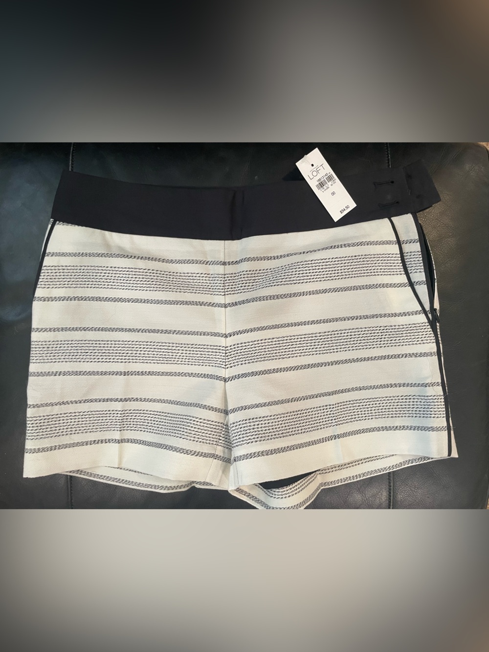Loft stripped shorts NWT
